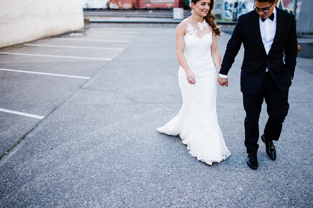 julia kinnunen photography, the foundry by herban feast, seattle wedding, wedding photography, portraits, newlyweds