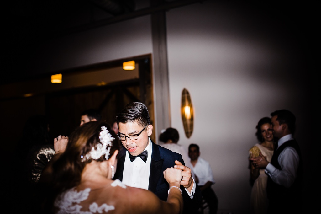 julia kinnunen photography, the foundry by herban feast, seattle wedding, wedding photography, reception, dance party