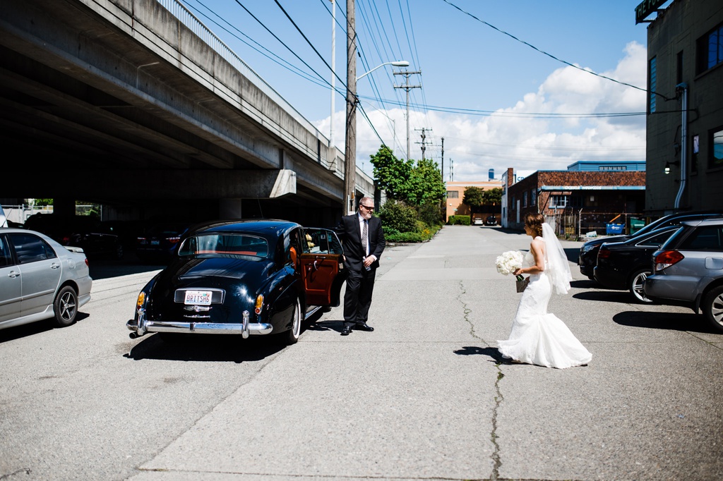 julia kinnunen photography, the foundry by herban feast, seattle wedding, wedding photography, getting ready, details