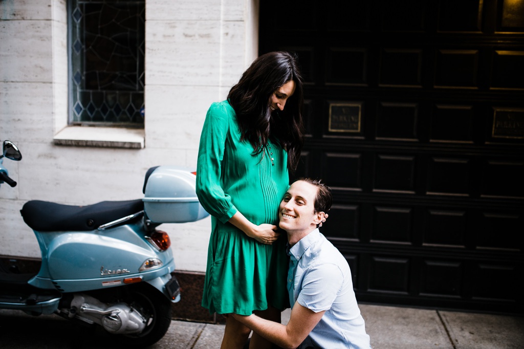 julia kinnunen photography, seattle, new york city, greenwich village, family portraits, family photos, expecting, new parents, baby on the way, maternity photos