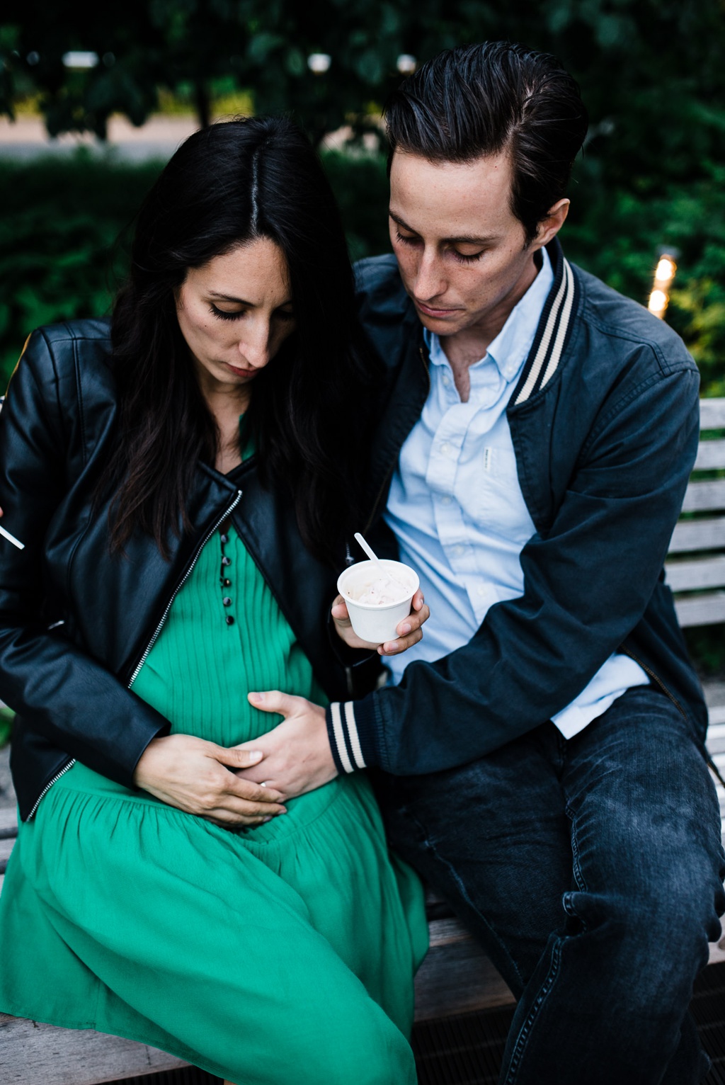 julia kinnunen photography, seattle, new york city, greenwich village, family portraits, family photos, expecting, new parents, baby on the way, maternity photos