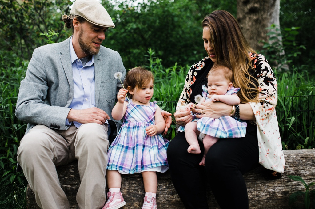 julia kinnunen photography, seattle, new york city, central park, picnic, family photos, new parents, 