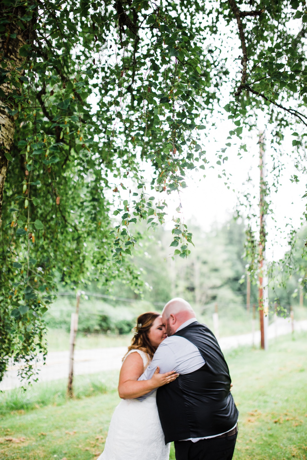 julia kinnunen photography, dancing fish vineyards, destination wedding, whiskey island wedding, rustic wedding, seattle wedding, wedding photography, details, newlyweds, vow renewal, reception, bridal portrait 