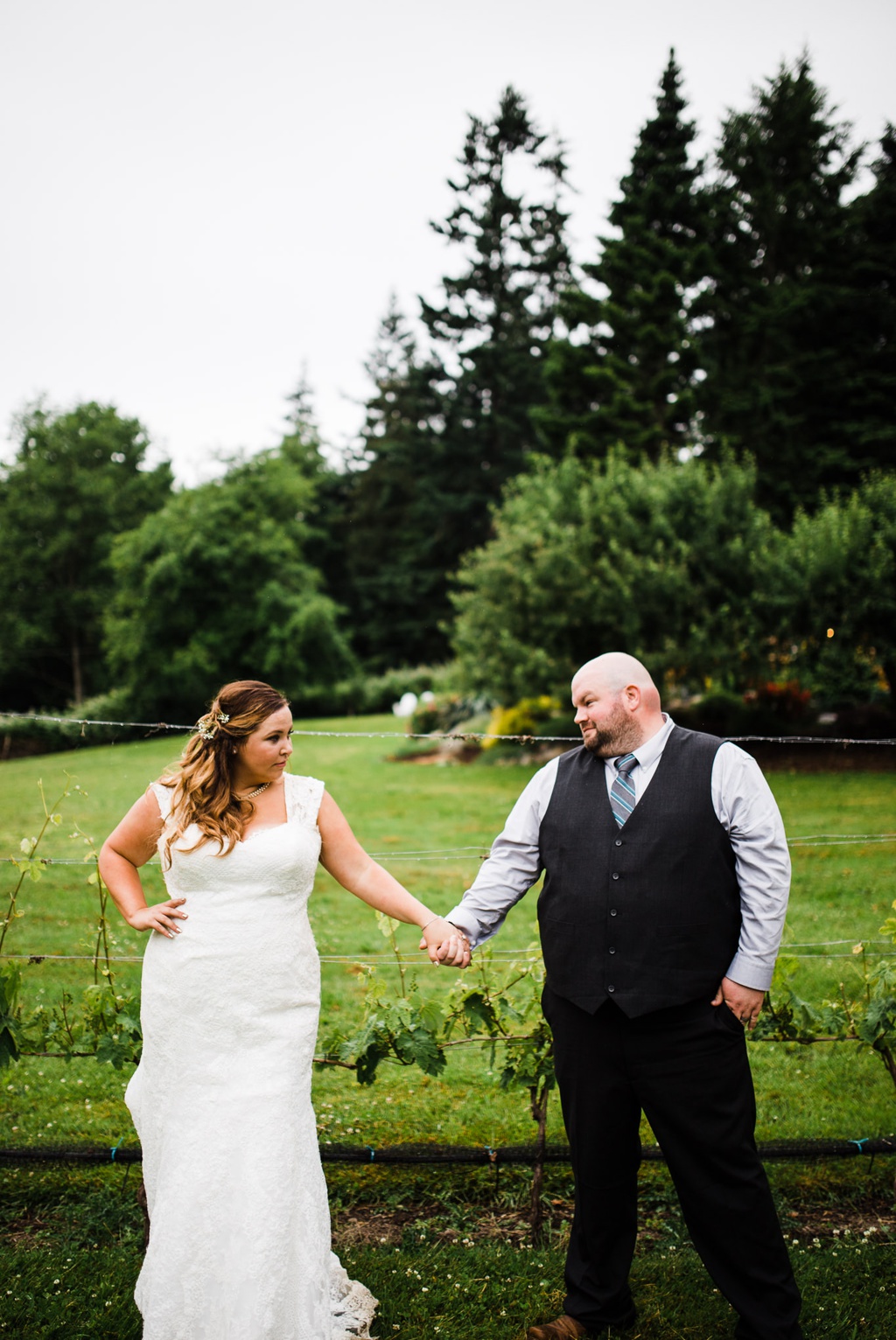 julia kinnunen photography, dancing fish vineyards, destination wedding, whiskey island wedding, rustic wedding, seattle wedding, wedding photography, details, newlyweds, vow renewal, reception, bridal portrait 