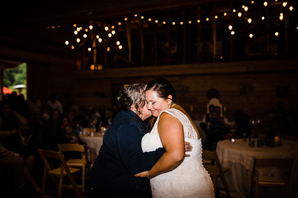 julia kinnunen photography, dancing fish vineyards, destination wedding, whiskey island wedding, rustic wedding, seattle wedding, wedding photography, details, newlyweds, vow renewal, reception, dance party