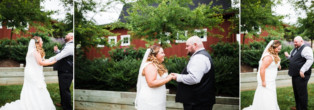 julia kinnunen photography, dancing fish vineyards, destination wedding, whiskey island wedding, rustic wedding, seattle wedding, wedding photography, first look, bridal portrait, newlyweds