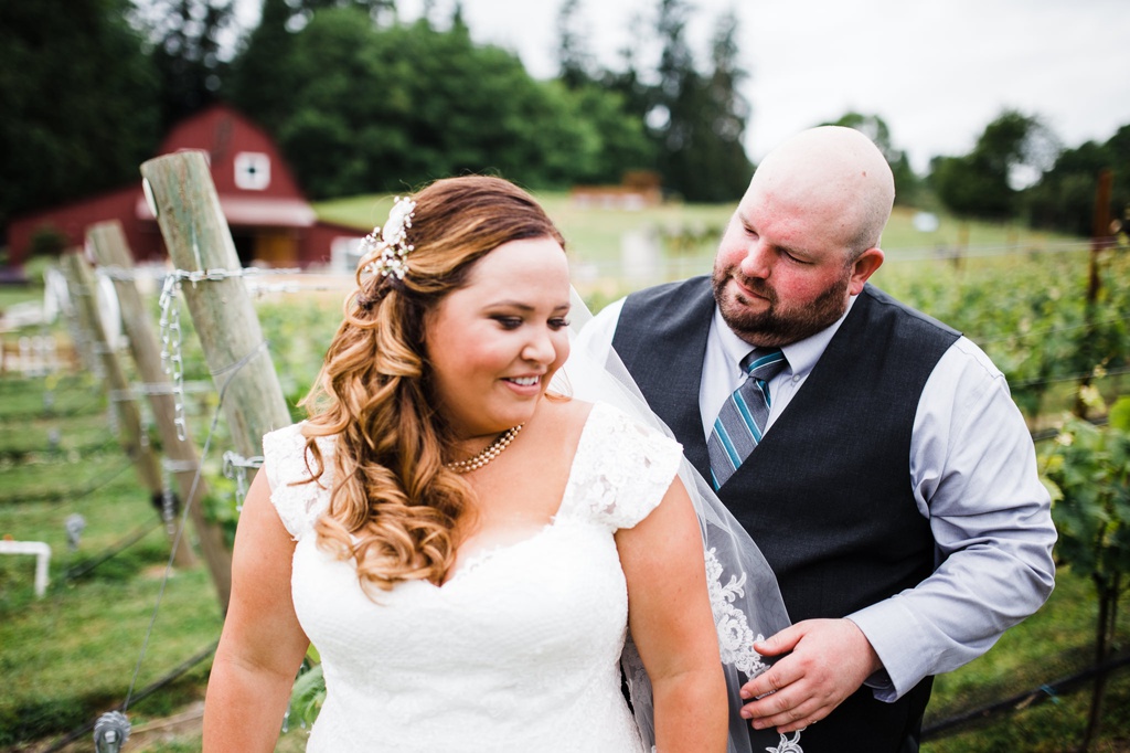 julia kinnunen photography, dancing fish vineyards, destination wedding, whiskey island wedding, rustic wedding, seattle wedding, wedding photography, first look, bridal portrait, newlyweds