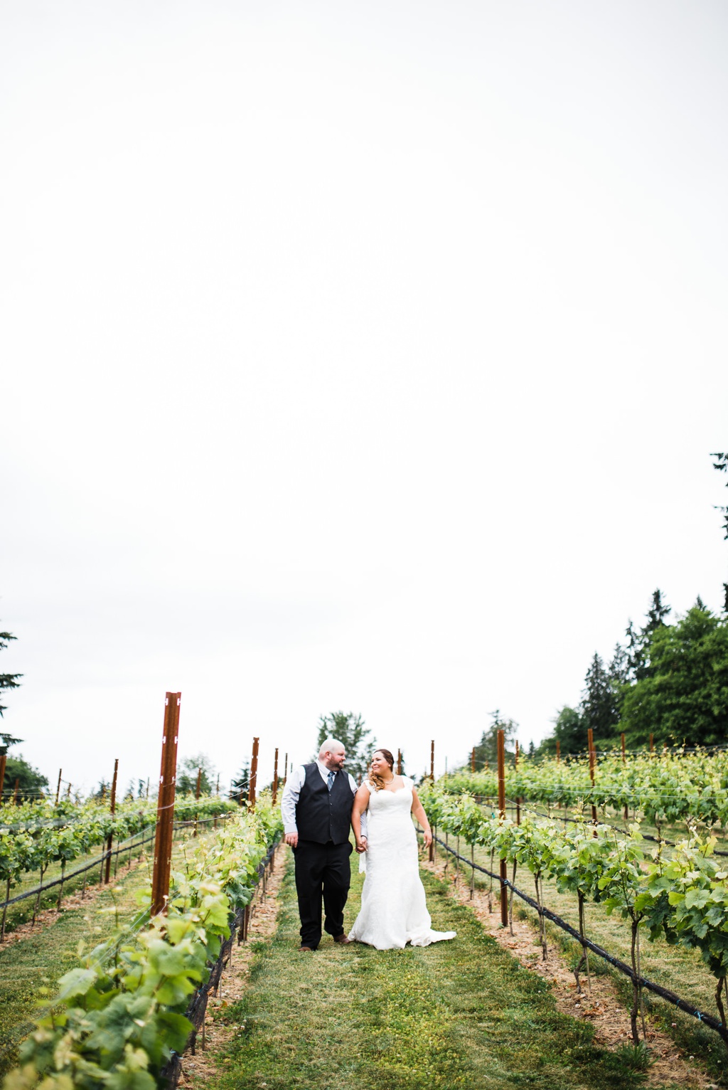 julia kinnunen photography, dancing fish vineyards, destination wedding, whiskey island wedding, rustic wedding, seattle wedding, wedding photography, first look, bridal portrait, newlyweds