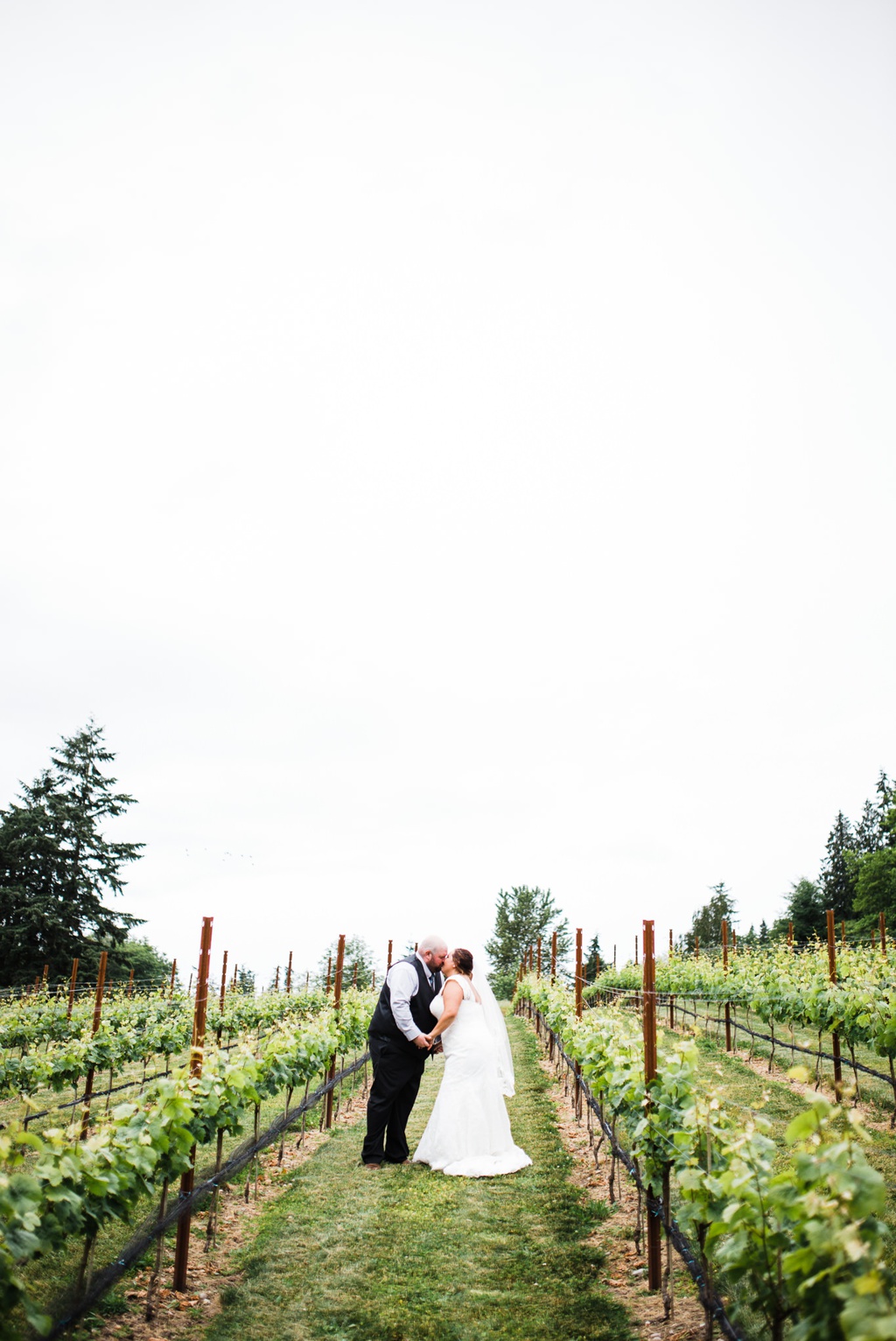 julia kinnunen photography, dancing fish vineyards, destination wedding, whiskey island wedding, rustic wedding, seattle wedding, wedding photography, first look, bridal portrait, newlyweds