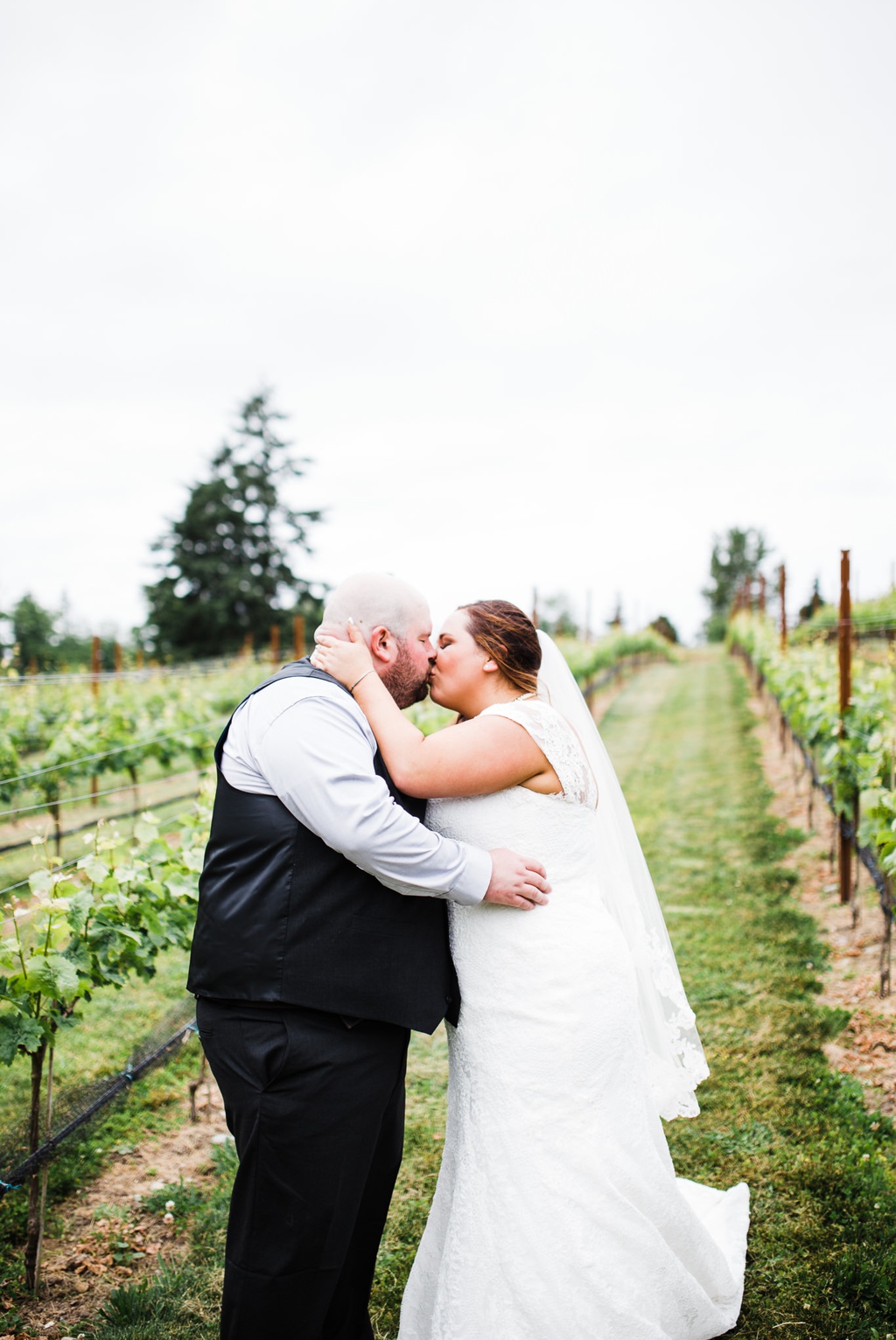 julia kinnunen photography, dancing fish vineyards, destination wedding, whiskey island wedding, rustic wedding, seattle wedding, wedding photography, first look, bridal portrait, newlyweds