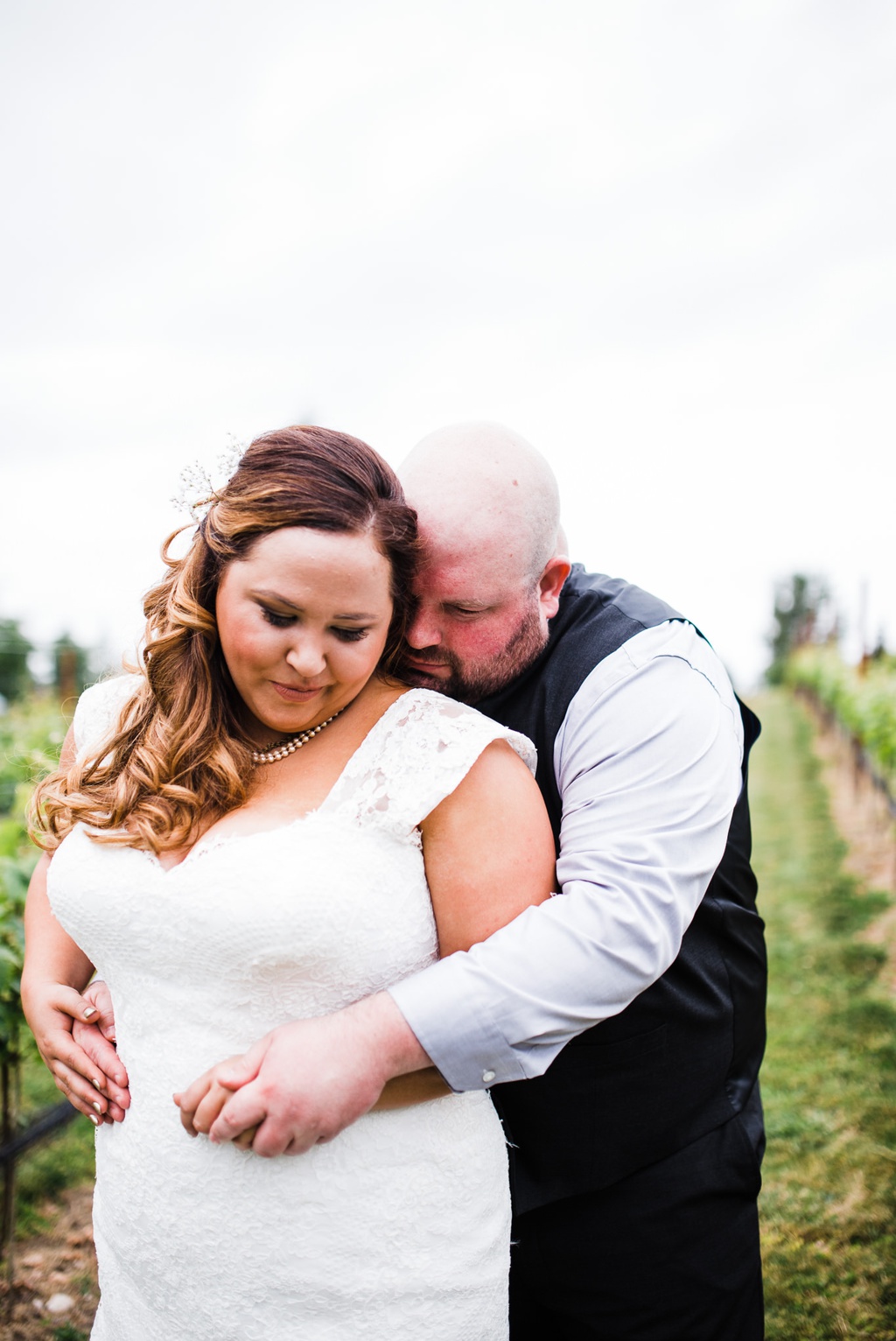 julia kinnunen photography, dancing fish vineyards, destination wedding, whiskey island wedding, rustic wedding, seattle wedding, wedding photography, first look, bridal portrait, newlyweds