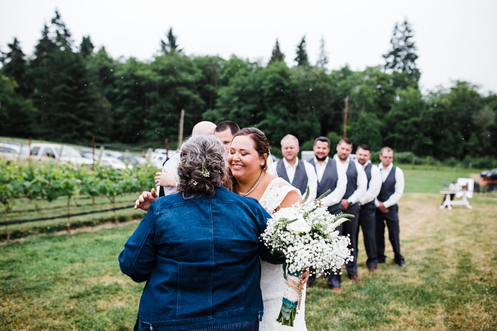 julia kinnunen photography, dancing fish vineyards, destination wedding, whiskey island wedding, rustic wedding, seattle wedding, wedding photography, details, ceremony, newlyweds, vow renewal