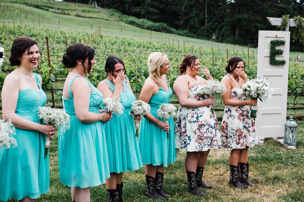 julia kinnunen photography, dancing fish vineyards, destination wedding, whiskey island wedding, rustic wedding, seattle wedding, wedding photography, details, ceremony, newlyweds, vow renewal