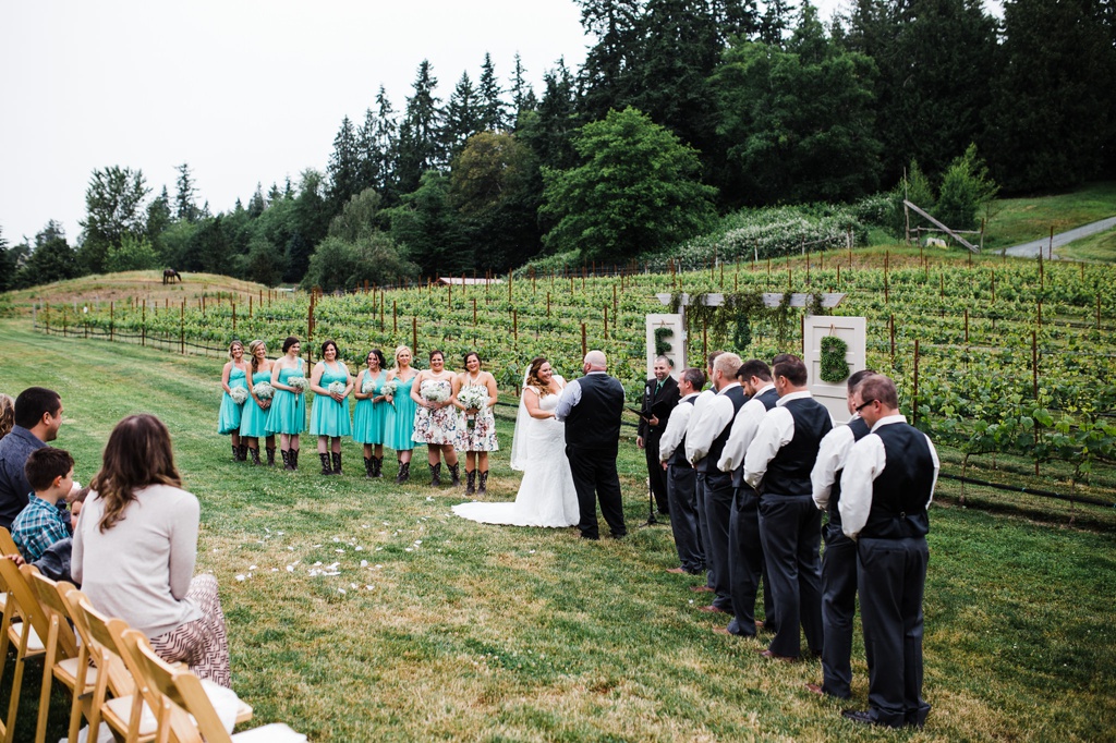 julia kinnunen photography, dancing fish vineyards, destination wedding, whiskey island wedding, rustic wedding, seattle wedding, wedding photography, details, ceremony, newlyweds, vow renewal