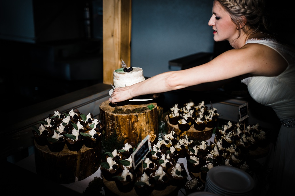 lesbian wedding, offbeat bride, lgbt wedding, gay wedding, two brides, silverpick lodge, durango, julia kinnunen photography, destination wedding, colorado wedding, seattle wedding, wedding photography, bride, newlyweds, wives, sows ear, reception, dinner party, details