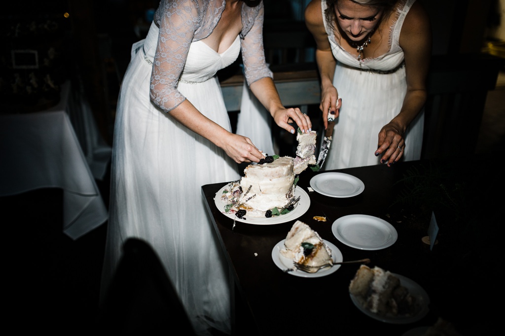 lesbian wedding, offbeat bride, lgbt wedding, gay wedding, two brides, silverpick lodge, durango, julia kinnunen photography, destination wedding, colorado wedding, seattle wedding, wedding photography, bride, newlyweds, wives, sows ear, reception, dinner party, details, same sex wedding