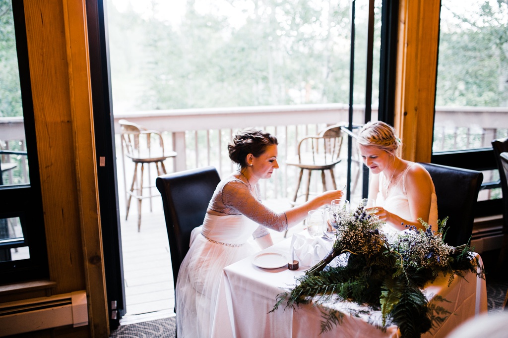 lesbian wedding, offbeat bride, lgbt wedding, gay wedding, two brides, silverpick lodge, durango, julia kinnunen photography, destination wedding, colorado wedding, seattle wedding, wedding photography, bride, newlyweds, wives, sows ear, reception, dinner party, details