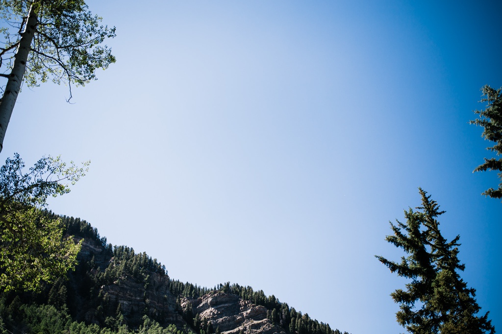 lesbian wedding, offbeat bride, lgbt wedding, gay wedding, two brides, silverpick lodge, durango, julia kinnunen photography, destination wedding, colorado wedding, seattle wedding, wedding photography, bride, newlyweds, ceremony, same sex wedding