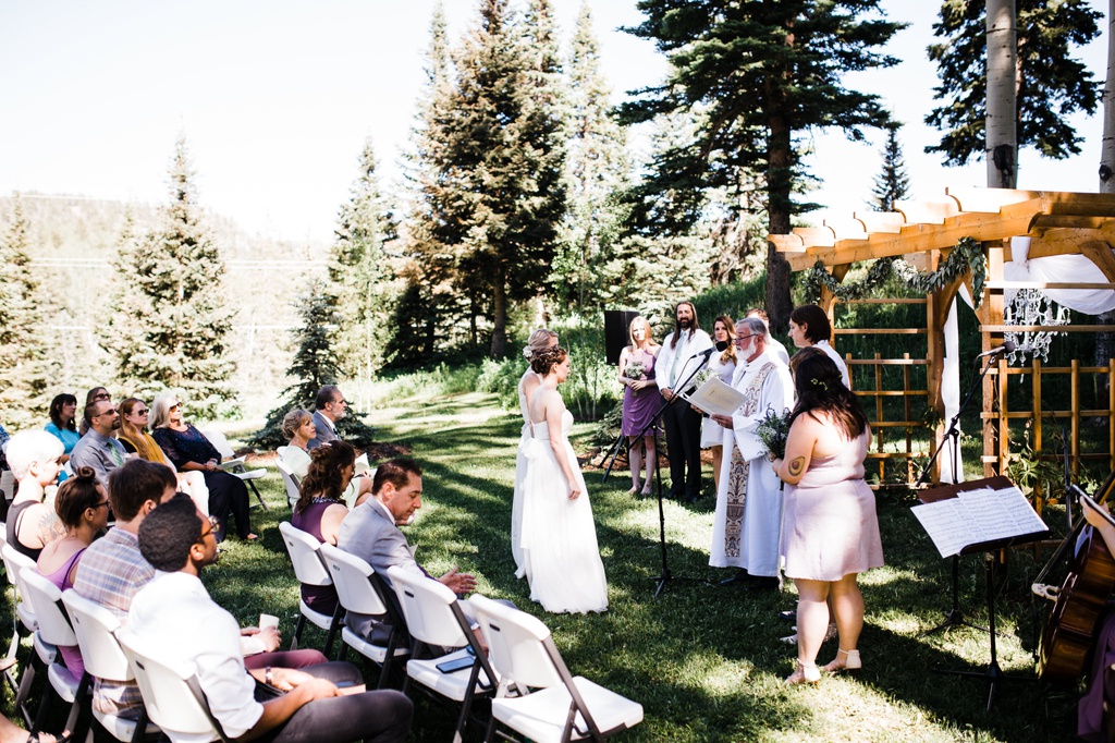 lesbian wedding, offbeat bride, lgbt wedding, gay wedding, two brides, silverpick lodge, durango, julia kinnunen photography, destination wedding, colorado wedding, seattle wedding, wedding photography, bride, newlyweds, ceremony, same sex wedding