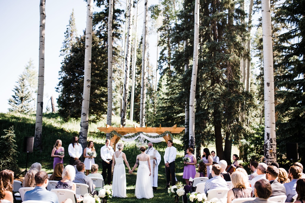 lesbian wedding, offbeat bride, lgbt wedding, gay wedding, two brides, silverpick lodge, durango, julia kinnunen photography, destination wedding, colorado wedding, seattle wedding, wedding photography, bride, newlyweds, ceremony, same sex wedding