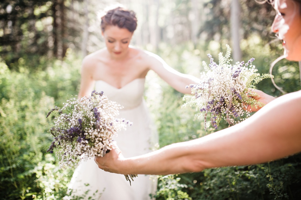 lesbian wedding, offbeat bride, lgbt wedding, gay wedding, two brides, silverpick lodge, durango, julia kinnunen photography, destination wedding, colorado wedding, seattle wedding, wedding photography, bride, newlyweds, portraits, wives, same sex wedding