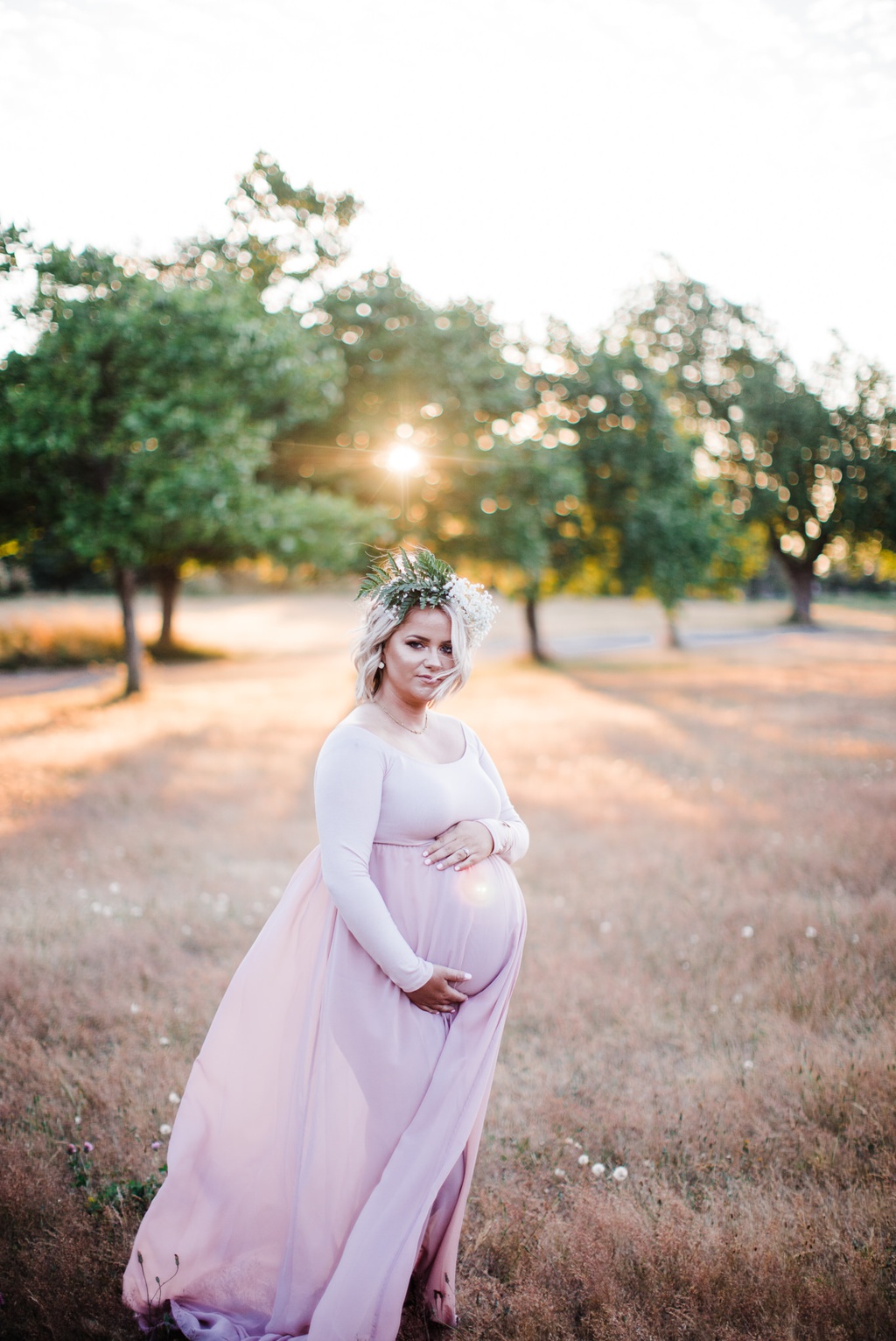 julia kinnunen photography, seattle, discovery park, baby bump, family portraits, family photos, expecting, new parents, baby on the way, maternity photos