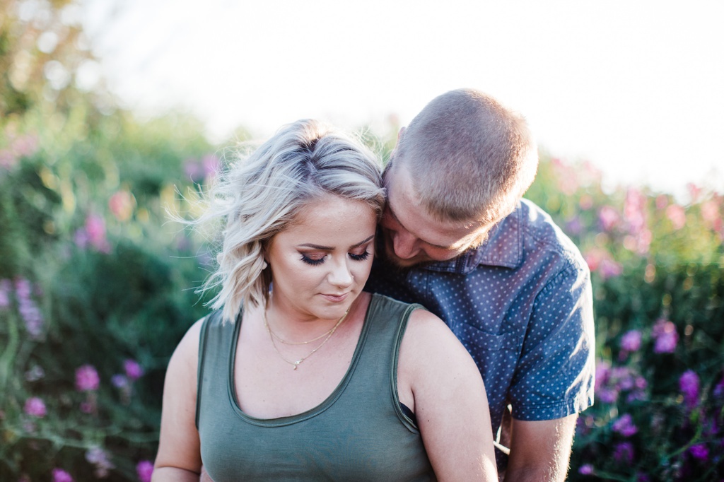 julia kinnunen photography, seattle, discovery park, baby bump, family portraits, family photos, expecting, new parents, baby on the way, maternity photos