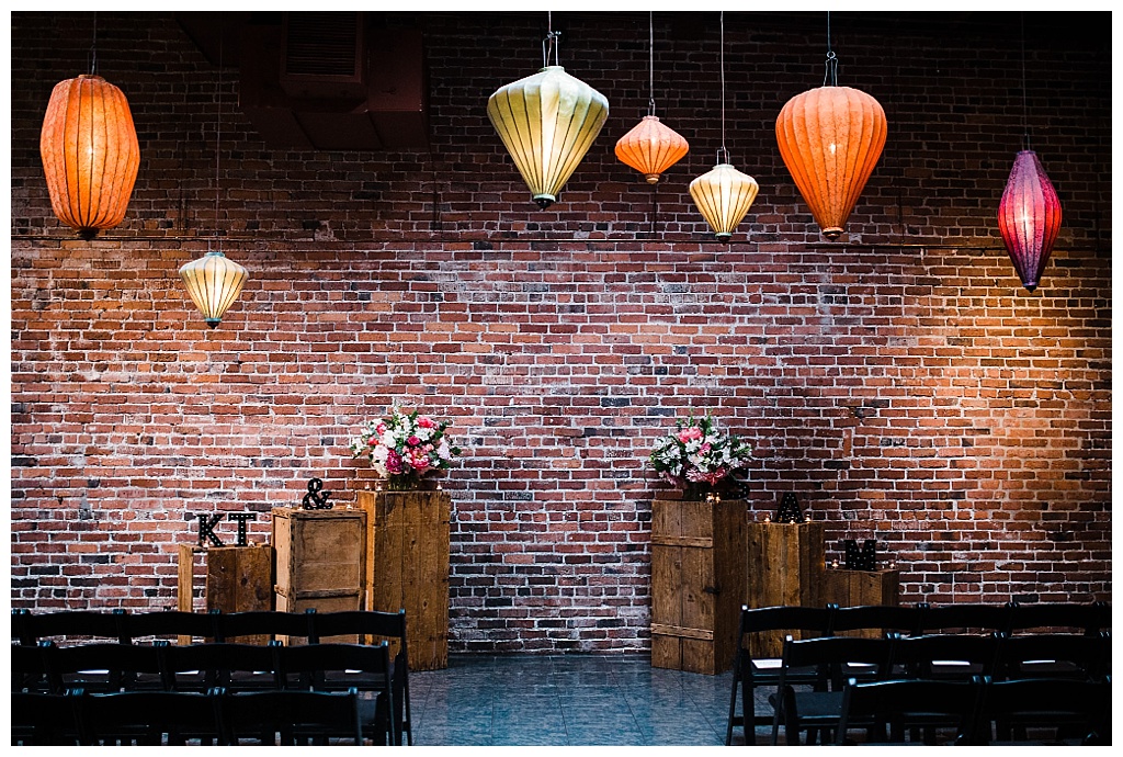 julia kinnunen photography, georgetown ballroom, urban wedding, seattle wedding, wedding photography, ceremony, vows