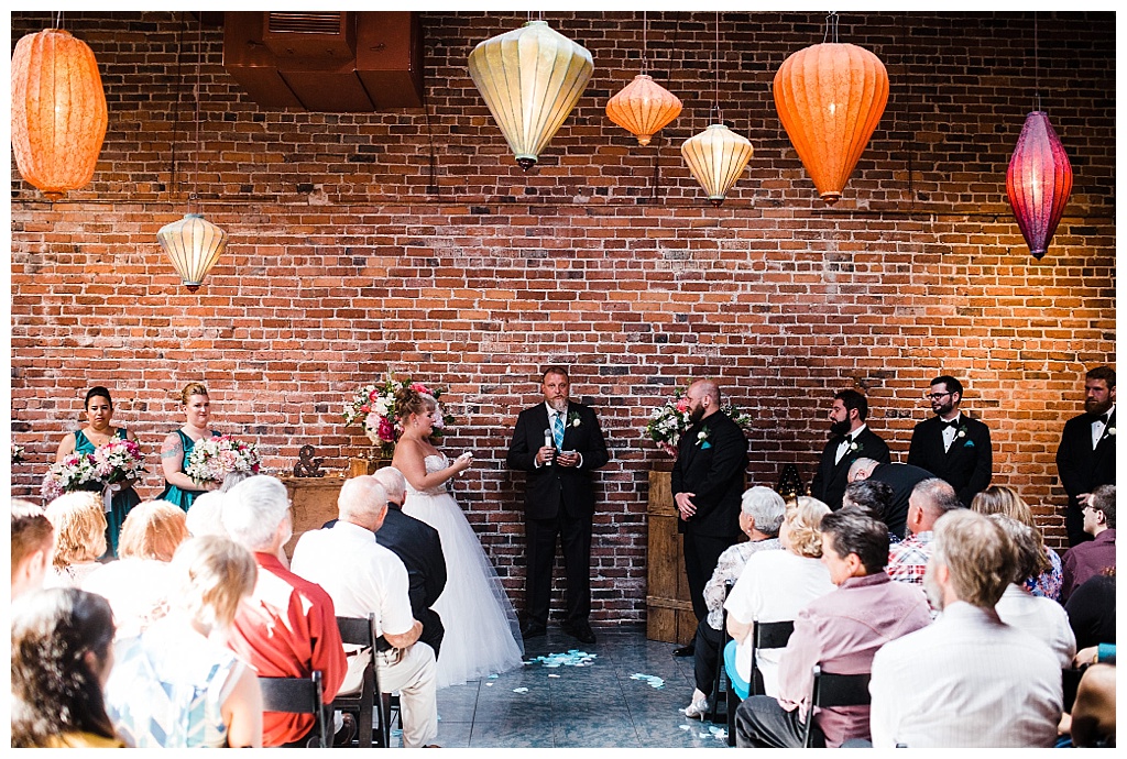 julia kinnunen photography, georgetown ballroom, urban wedding, seattle wedding, wedding photography, ceremony, vows