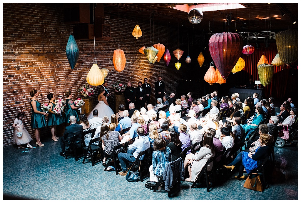 julia kinnunen photography, georgetown ballroom, urban wedding, seattle wedding, wedding photography, ceremony, vows