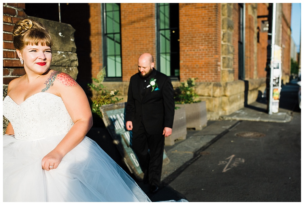 julia kinnunen photography, georgetown ballroom, urban wedding, seattle wedding, wedding photography, portraits, bride and groom, newlyweds