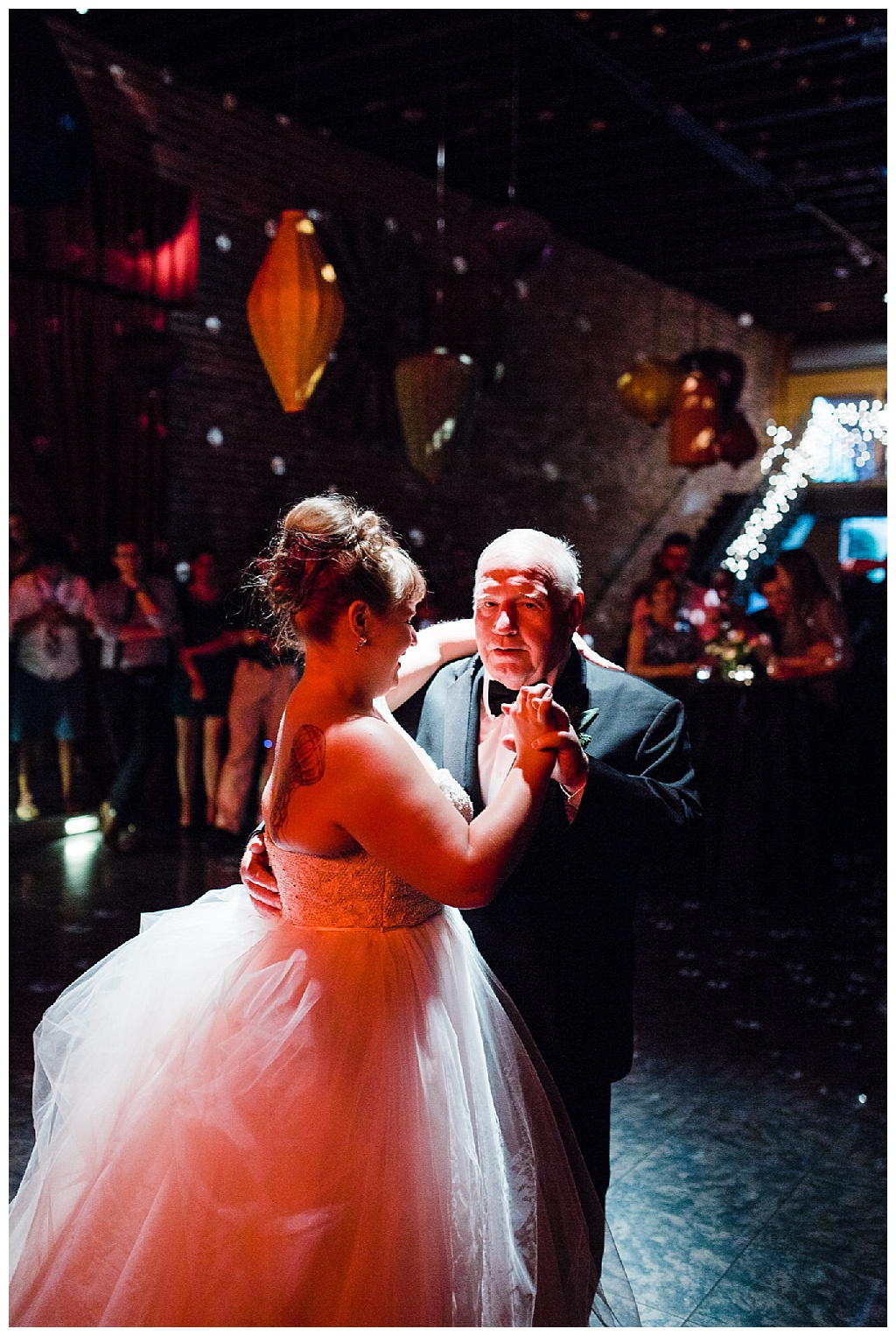 julia kinnunen photography, georgetown ballroom, urban wedding, seattle wedding, wedding photography, reception, cocktail hour, dinner, dance party