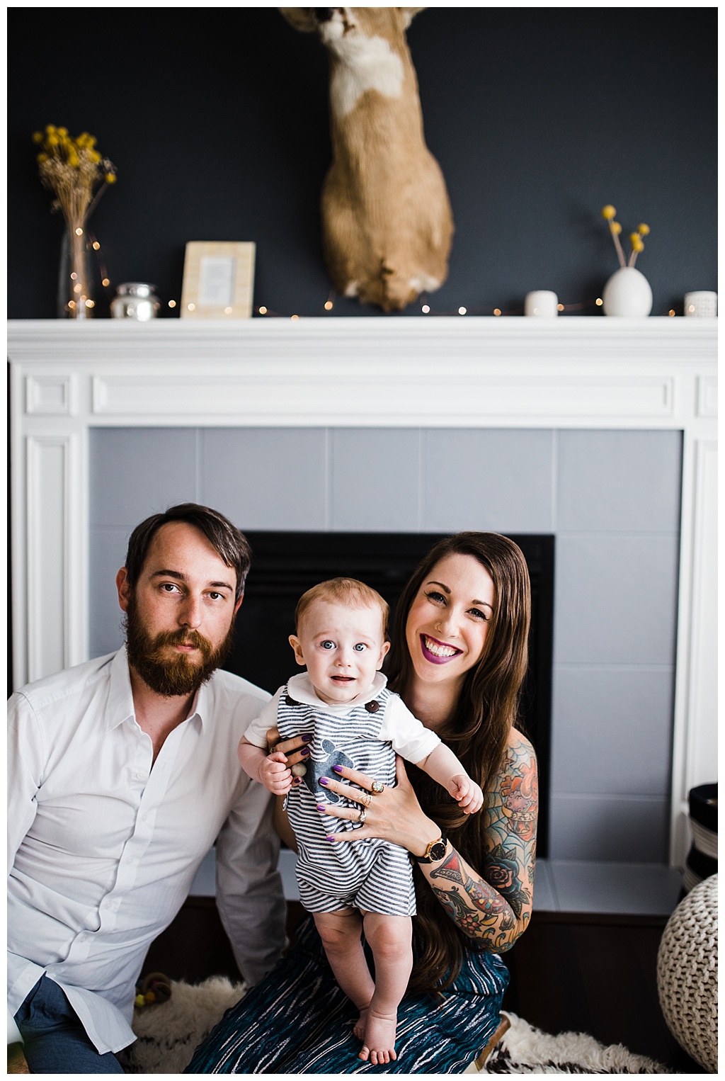 trendy mom, hipster family, julia kinnunen photography, family portraits, summertime, seattle home, tattooed mom, breastfeeding, babies,  couple, family, seattle