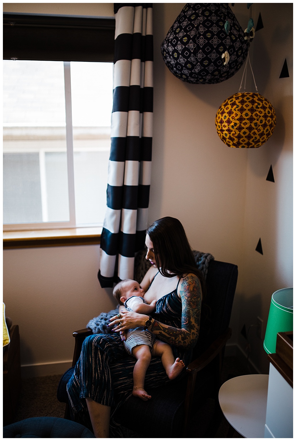 trendy mom, hipster family, julia kinnunen photography, family portraits, summertime, seattle home, tattooed mom, breastfeeding, babies,  couple, family, seattle