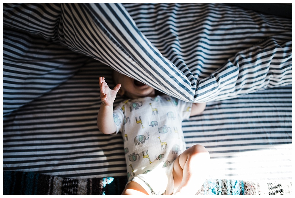 trendy mom, hipster family, julia kinnunen photography, family portraits, summertime, seattle home, tattooed mom, breastfeeding, babies,  couple, family, seattle