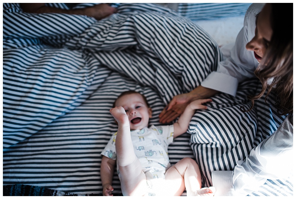 trendy mom, hipster family, julia kinnunen photography, family portraits, summertime, seattle home, tattooed mom, breastfeeding, babies,  couple, family, seattle