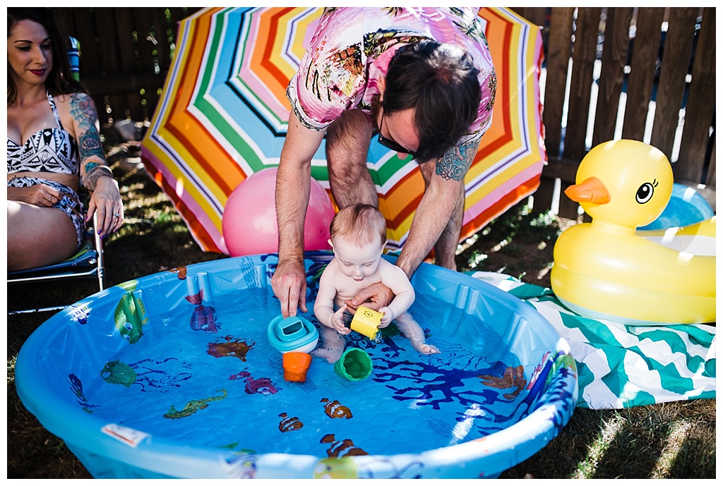 trendy mom, hipster family, julia kinnunen photography, family portraits, summertime, seattle home, tattooed mom, breastfeeding, babies,  couple, family, seattle