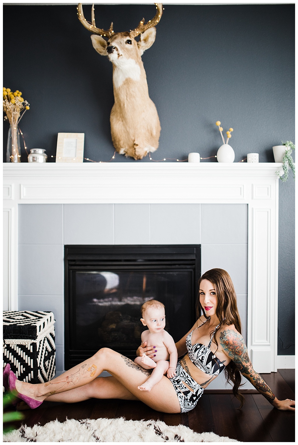 trendy mom, hipster family, julia kinnunen photography, family portraits, summertime, seattle home, tattooed mom, breastfeeding, babies,  couple, family, seattle