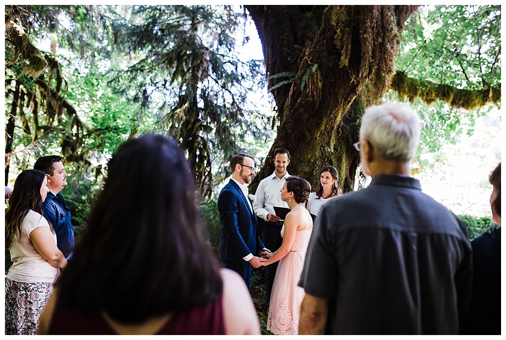 offbeat bride, hoh rainforest, ruby beach, olympic peninsula, julia kinnunen photography, destination wedding, colorado wedding, seattle wedding, wedding photography, bride, groom, adventure seekers, newlyweds, northwest washington wedding, elopement, intimate wedding