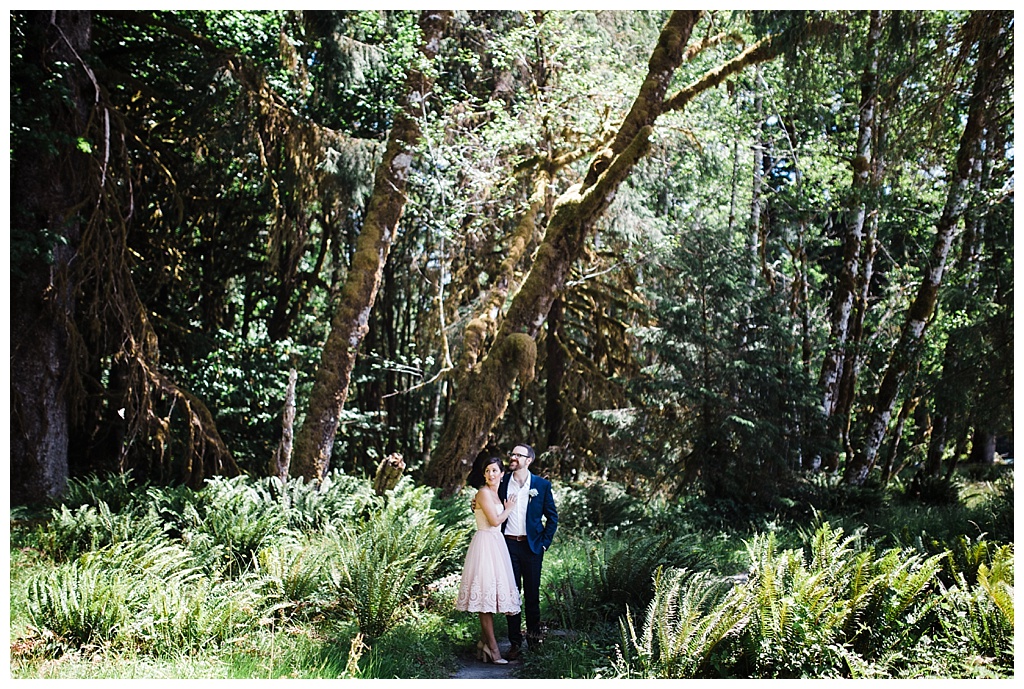 offbeat bride, hoh rainforest, ruby beach, olympic peninsula, julia kinnunen photography, destination wedding, colorado wedding, seattle wedding, wedding photography, bride, groom, adventure seekers, newlyweds, northwest washington wedding, elopement, intimate wedding