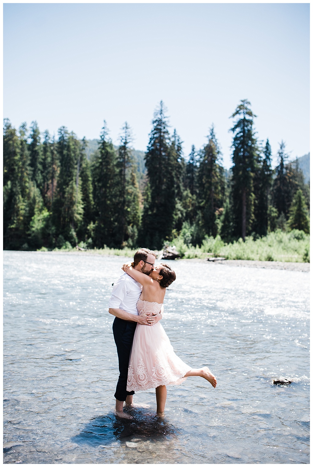 offbeat bride, hoh rainforest, ruby beach, olympic peninsula, julia kinnunen photography, destination wedding, colorado wedding, seattle wedding, wedding photography, bride, groom, adventure seekers, newlyweds, northwest washington wedding, elopement, intimate wedding