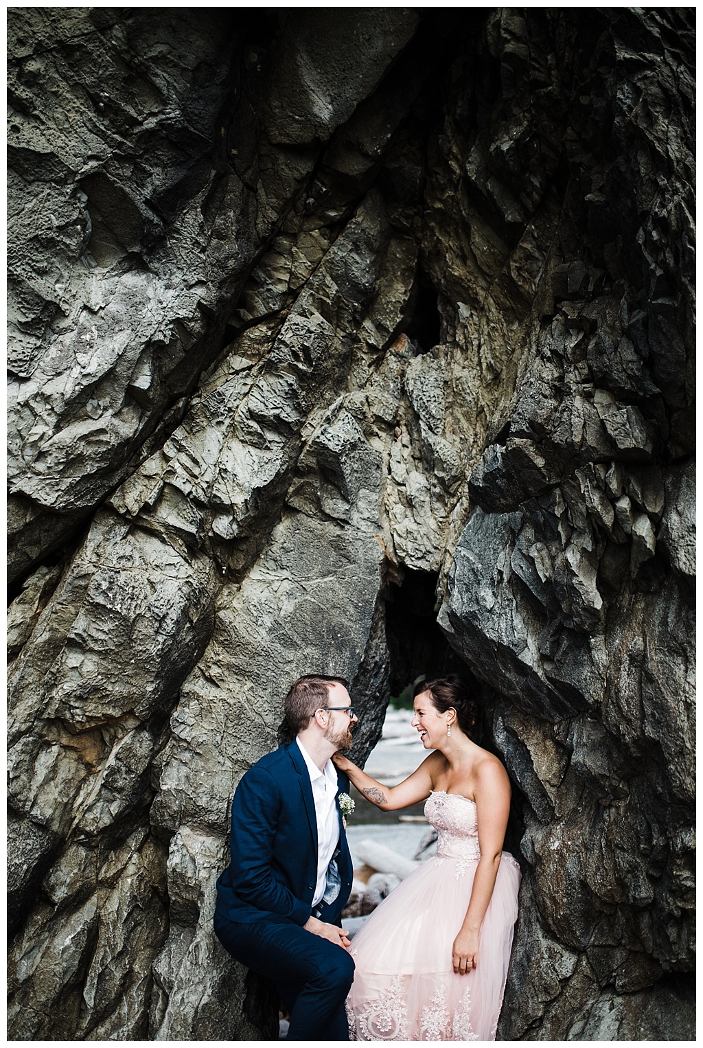 offbeat bride, hoh rainforest, ruby beach, olympic peninsula, julia kinnunen photography, destination wedding, colorado wedding, seattle wedding, wedding photography, bride, groom, adventure seekers, newlyweds, northwest washington wedding, elopement, intimate wedding