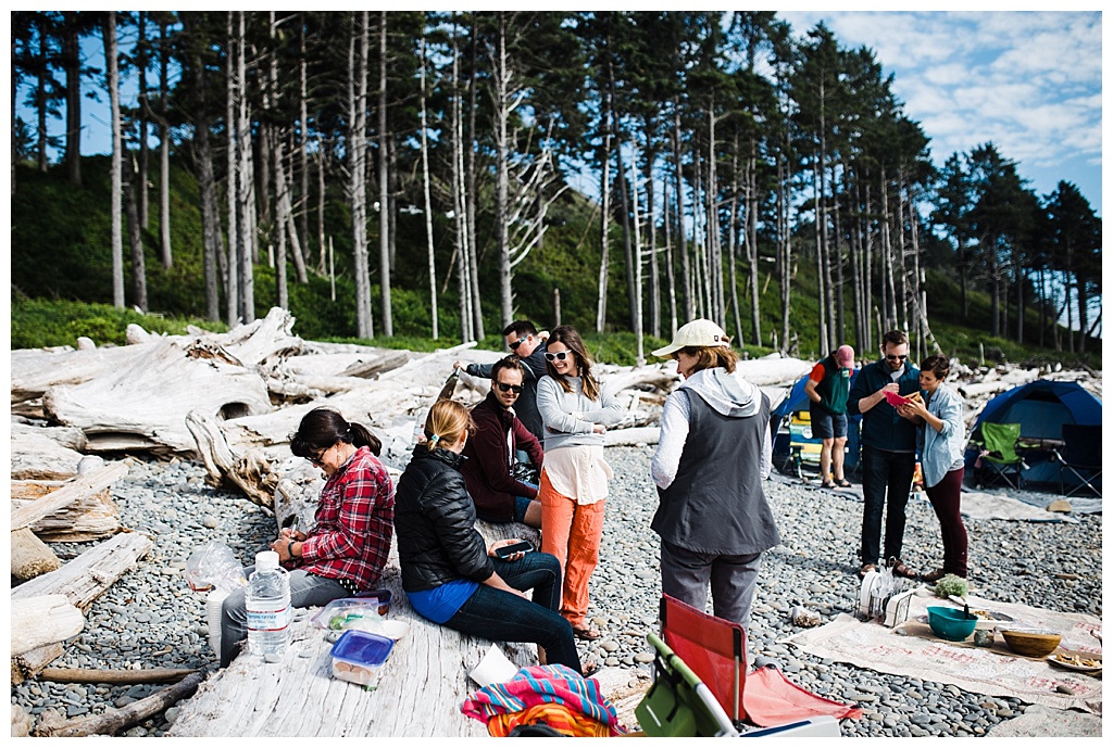 offbeat bride, hoh rainforest, ruby beach, olympic peninsula, julia kinnunen photography, destination wedding, colorado wedding, seattle wedding, wedding photography, bride, groom, adventure seekers, newlyweds, northwest washington wedding, elopement, intimate wedding