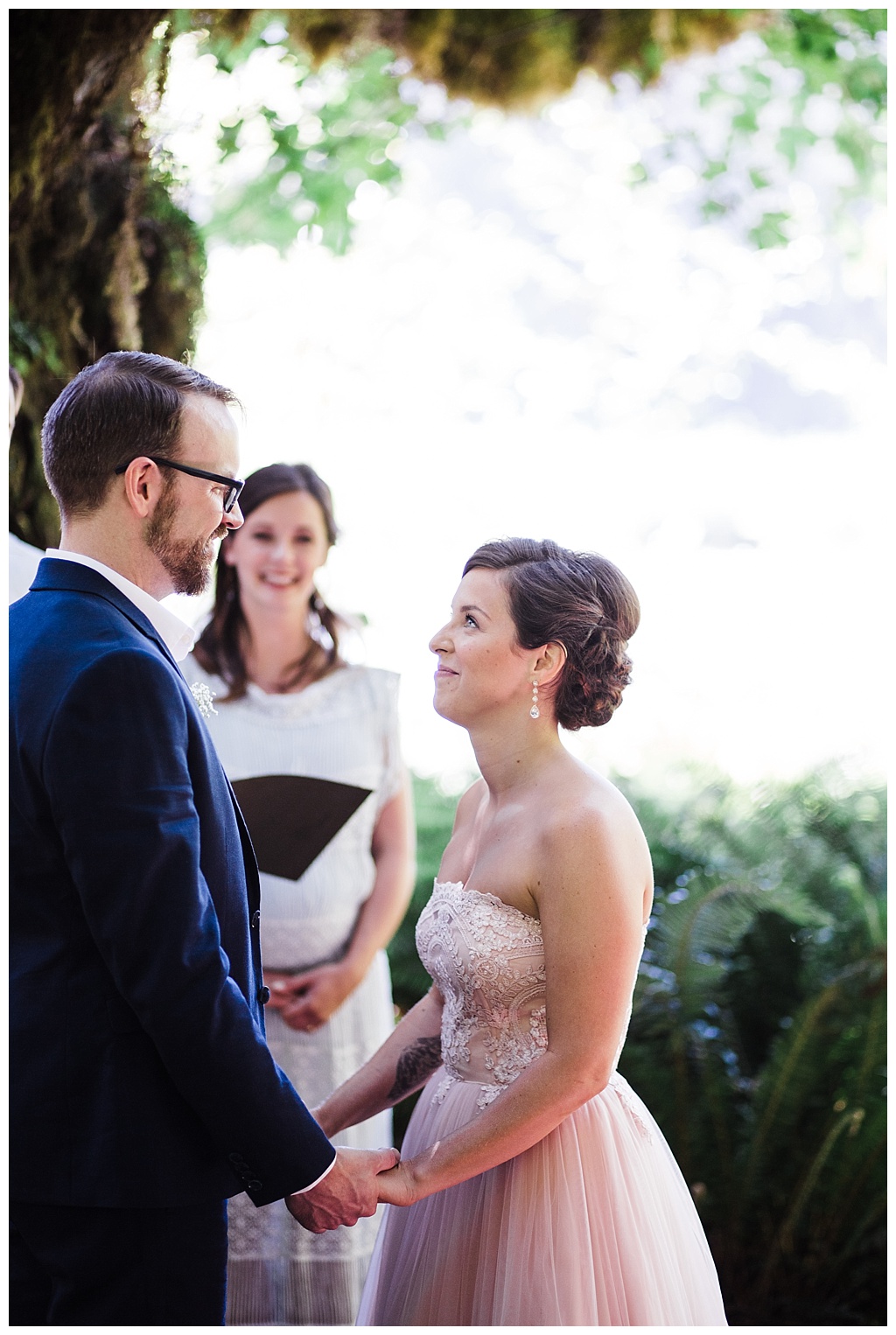 offbeat bride, hoh rainforest, ruby beach, olympic peninsula, julia kinnunen photography, destination wedding, colorado wedding, seattle wedding, wedding photography, bride, groom, adventure seekers, newlyweds, northwest washington wedding, elopement, intimate wedding