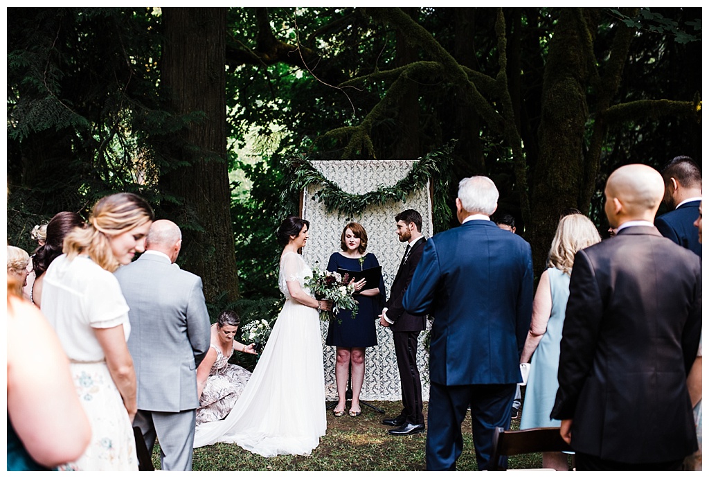 offbeat bride, treehouse point, julia kinnunen photography, destination wedding, seattle wedding, wedding photography, bride, groom, adventure seekers, newlyweds, northwest washington wedding, elopement, intimate wedding, diy wedding, ceremony