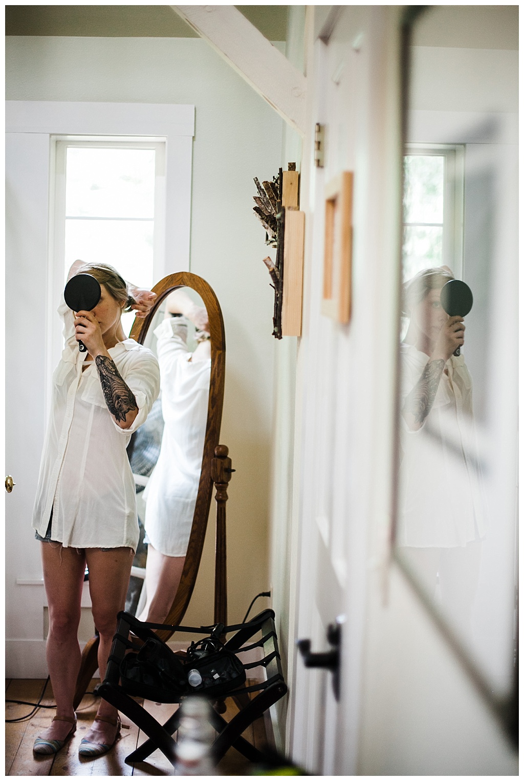 offbeat bride, treehouse point, julia kinnunen photography, destination wedding, seattle wedding, wedding photography, bride, groom, adventure seekers, newlyweds, northwest washington wedding, elopement, intimate wedding, prep, details, getting ready