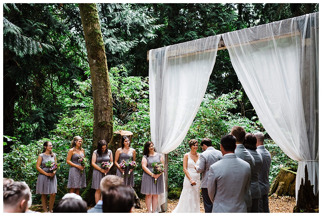 julia kinnunen photography, twin willow gardensl, snohomish wedding, seattle wedding, wedding photography, bride, groom, rustic wedding, diy wedding, newlyweds, pacific northwest wedding, ceremony