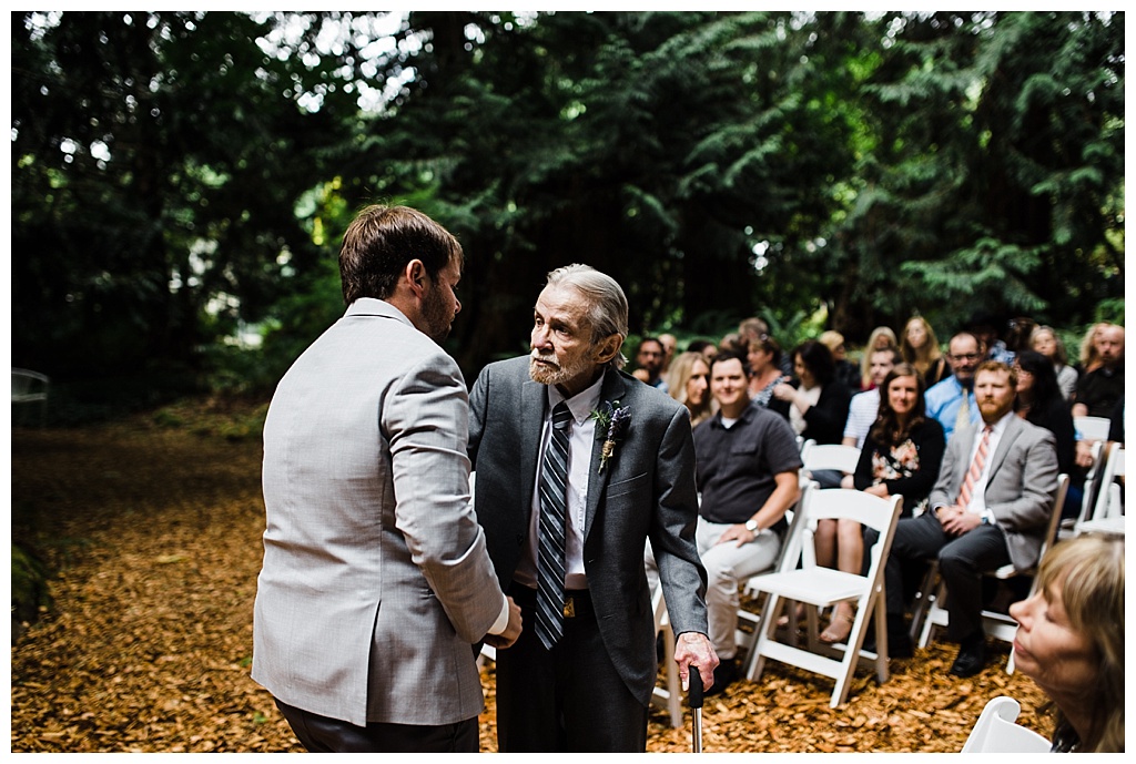 julia kinnunen photography, twin willow gardensl, snohomish wedding, seattle wedding, wedding photography, bride, groom, rustic wedding, diy wedding, newlyweds, pacific northwest wedding, ceremony 