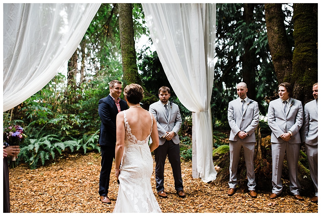 julia kinnunen photography, twin willow gardensl, snohomish wedding, seattle wedding, wedding photography, bride, groom, rustic wedding, diy wedding, newlyweds, pacific northwest wedding, ceremony 