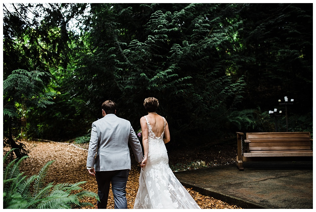 julia kinnunen photography, twin willow gardensl, snohomish wedding, seattle wedding, wedding photography, bride, groom, rustic wedding, diy wedding, newlyweds, pacific northwest wedding, ceremony 